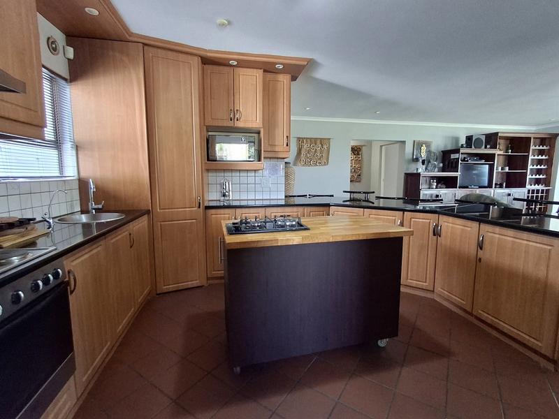 4 Bedroom Property for Sale in Britannia Bay Western Cape